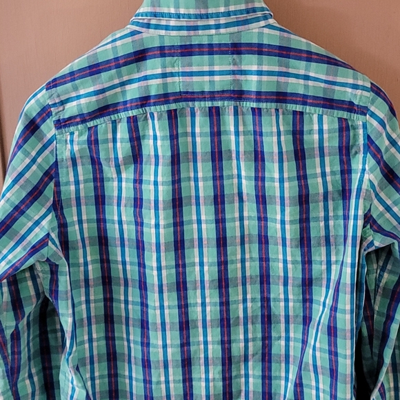 Hollister 100% cotton Button Down Size Medium - Picture 5 of 9